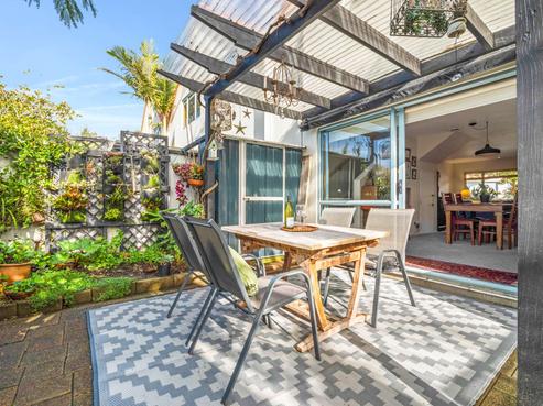 8/101 Brightside Road, Stanmore Bay