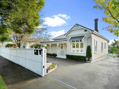 28 Wapiti Avenue, Epsom