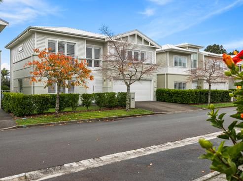 16 Kensington Drive, Orewa