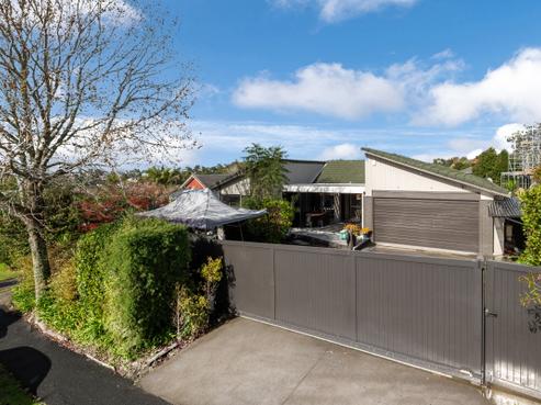127 Oaktree Avenue, Browns Bay