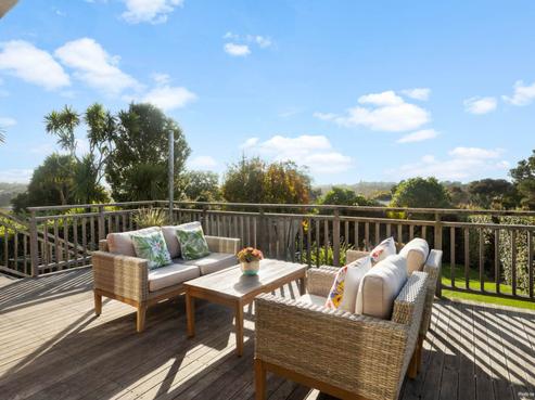 7 Highland Avenue, Titirangi