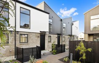 4/244 Innes Road, Saint Albans