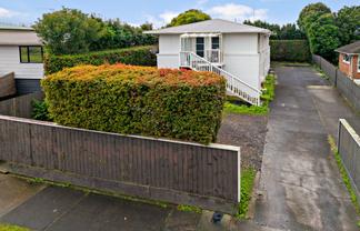 42 Felton Mathew Avenue, Saint Johns