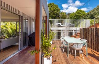 5 Onetangi Road, Onetangi