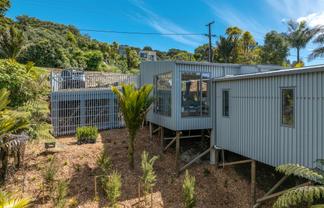 5 Onetangi Road, Onetangi