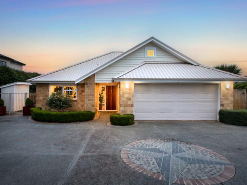 80 Te Puia Drive, Aotea
