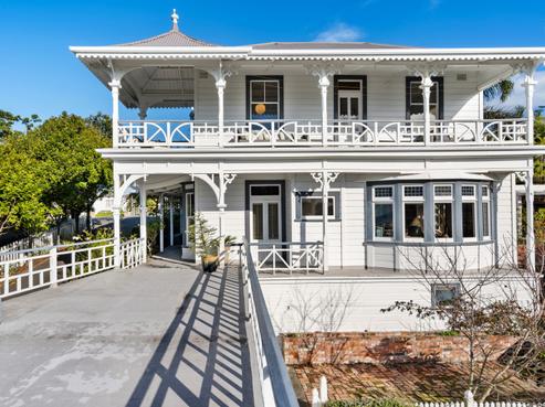 15 Colenso Avenue, Napier Hill