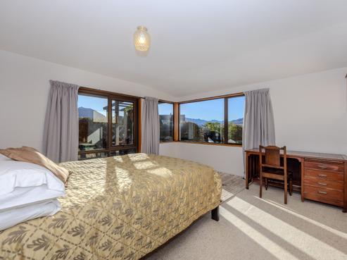 8 Kennedy Crescent, Wanaka