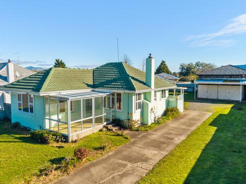 170 Maxwell Road, Redwoodtown