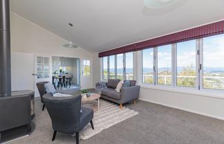 5 Gavaskar Place, Khandallah