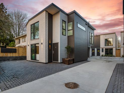 26 Crompton Road, Massey
