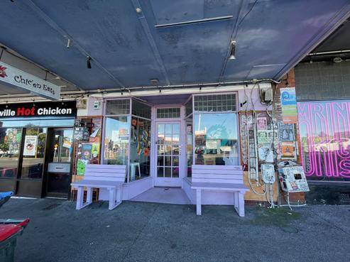 607 New North Road, Morningside