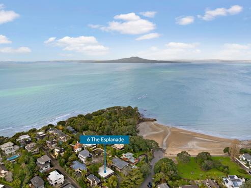 6 The Esplanade, Castor Bay