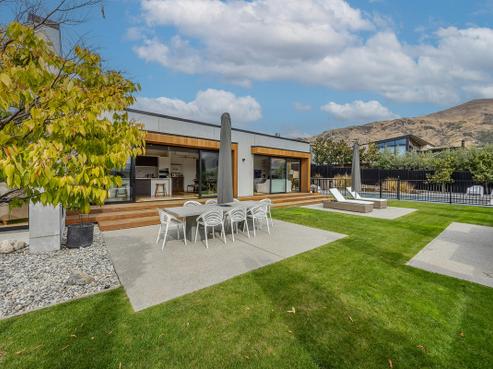 16 Sapphire Spring Rise, Wanaka