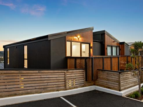 12 Stockden Place, Karori
