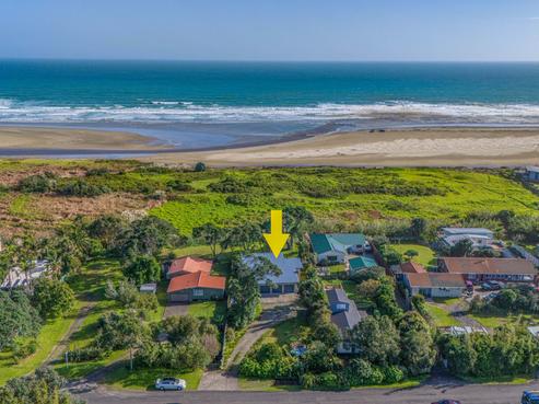 8 Kakapo Street, Ahipara