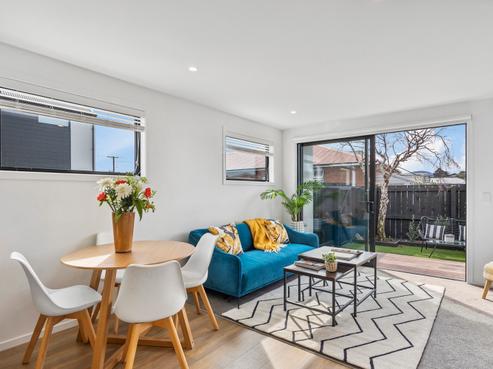 67C Royal Crescent, Saint Kilda