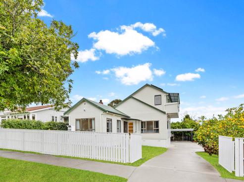 20 Rhodes Avenue, Mount Albert