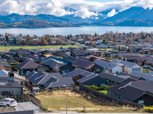 12 The Heights Avenue, Wanaka