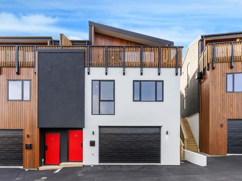 9 Stockden Place, Karori