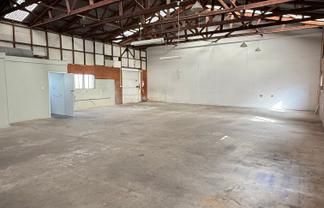 Heavy Industrial Unit with Yard - Glendene