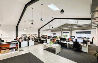 Modern Office with Excellent Parking