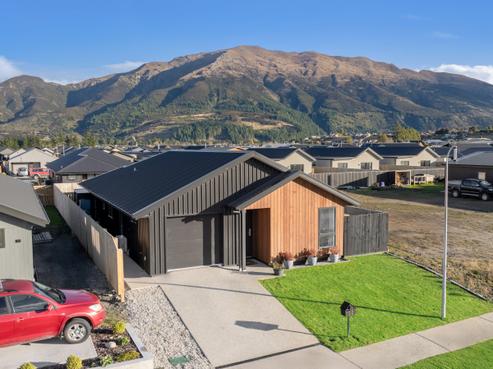12 Guthrie Street, Lake Hawea