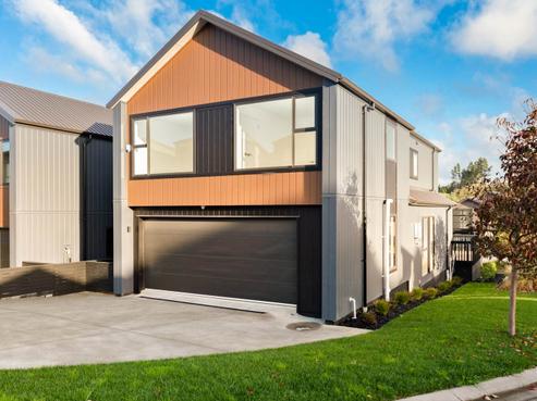 10 Aquamarine Avenue, Wainui