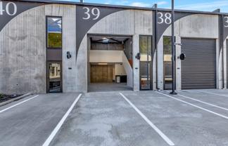 PRIME SPACE - READY FOR BUSINESS