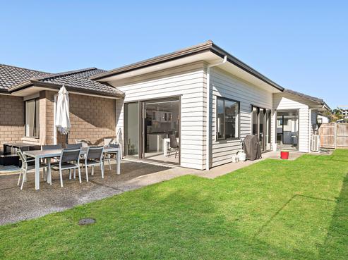 107 Colonial Drive, Silverdale
