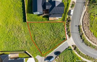32 Awanui Road, Red Beach