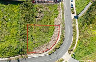 13 Awanui Road, Red Beach