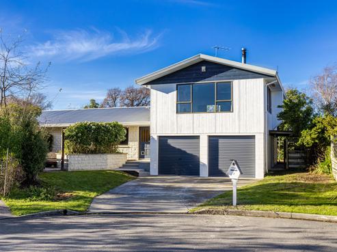 7 Rothwell Place, Springlands