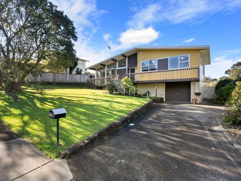 40 Easton Park Parade, Glenfield