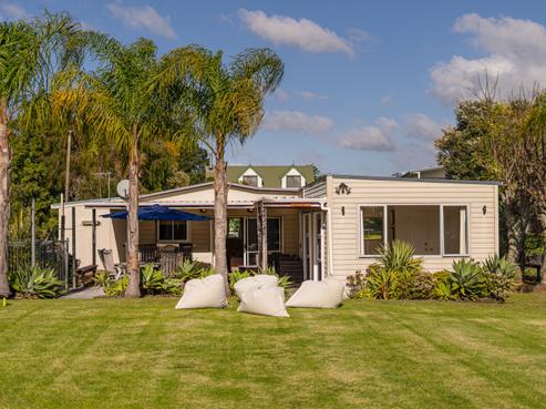 30 Oyster Drive, Cooks Beach
