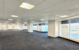 Outstanding Harbour Views