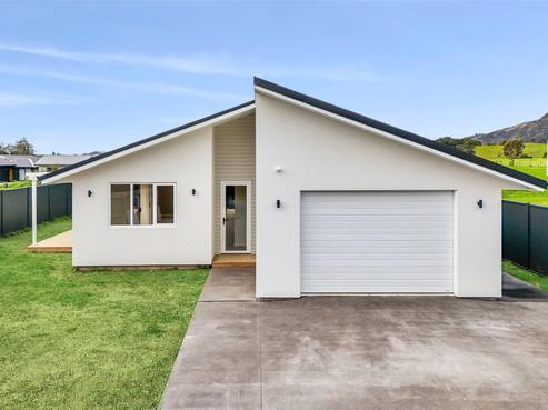 4 Denton Way, Motupipi