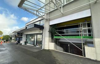 Three Lamps Basement Retail