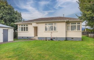 76 Parker Avenue, Levin