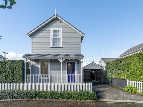 34 Beach Road, Northcote Point