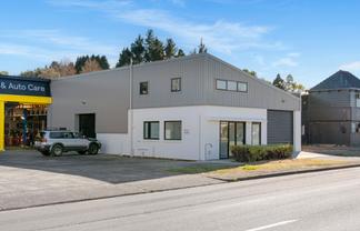 High Profile Recently Refurbished Industrial Unit 