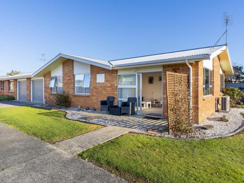 8A Rowan Place, Mosgiel
