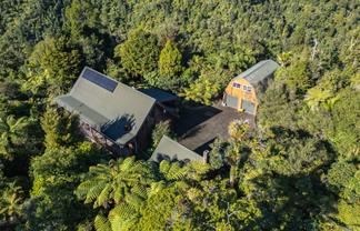 13 Mahakirau Road, Coromandel