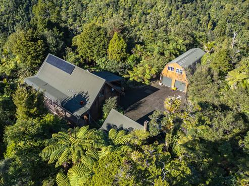 13 Mahakirau Road, Te Kouma