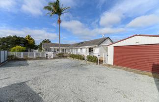 52 Don Buck Road, Massey