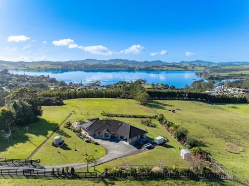 50 Turvey Road, Mangonui