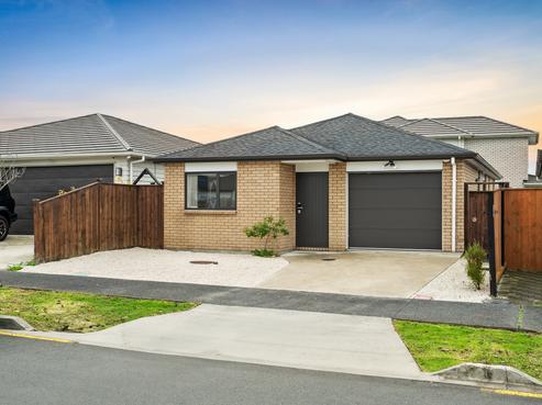 41 Koroheke Road, Takanini