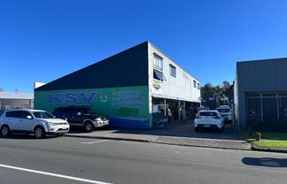 Front-Row Industrial with All-Inclusive Perks