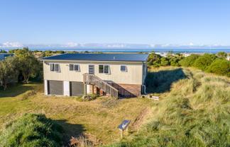 13 Nunu Drive, Flat Point