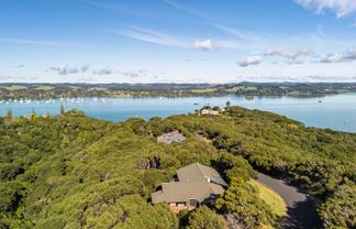 1 Bush Point Road, Kerikeri